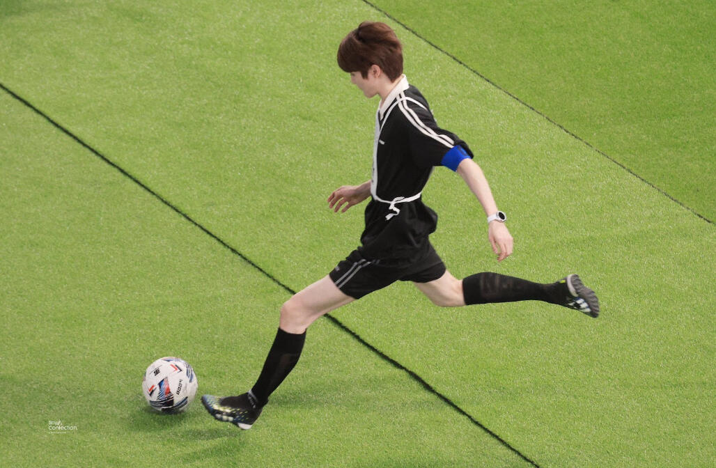 Daniel saat bermain untuk timnas U-21 Inggris (cr. Tiny Confection)